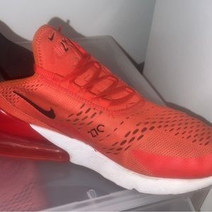 Red air max 270 very good condition